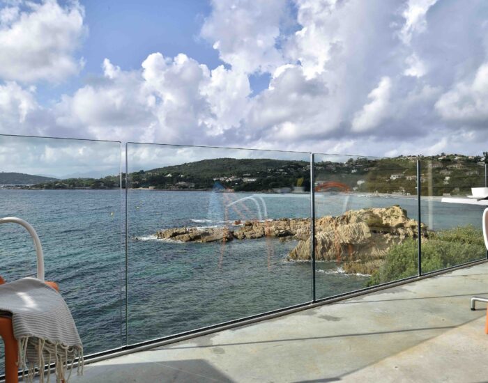 Garde-corps en verre